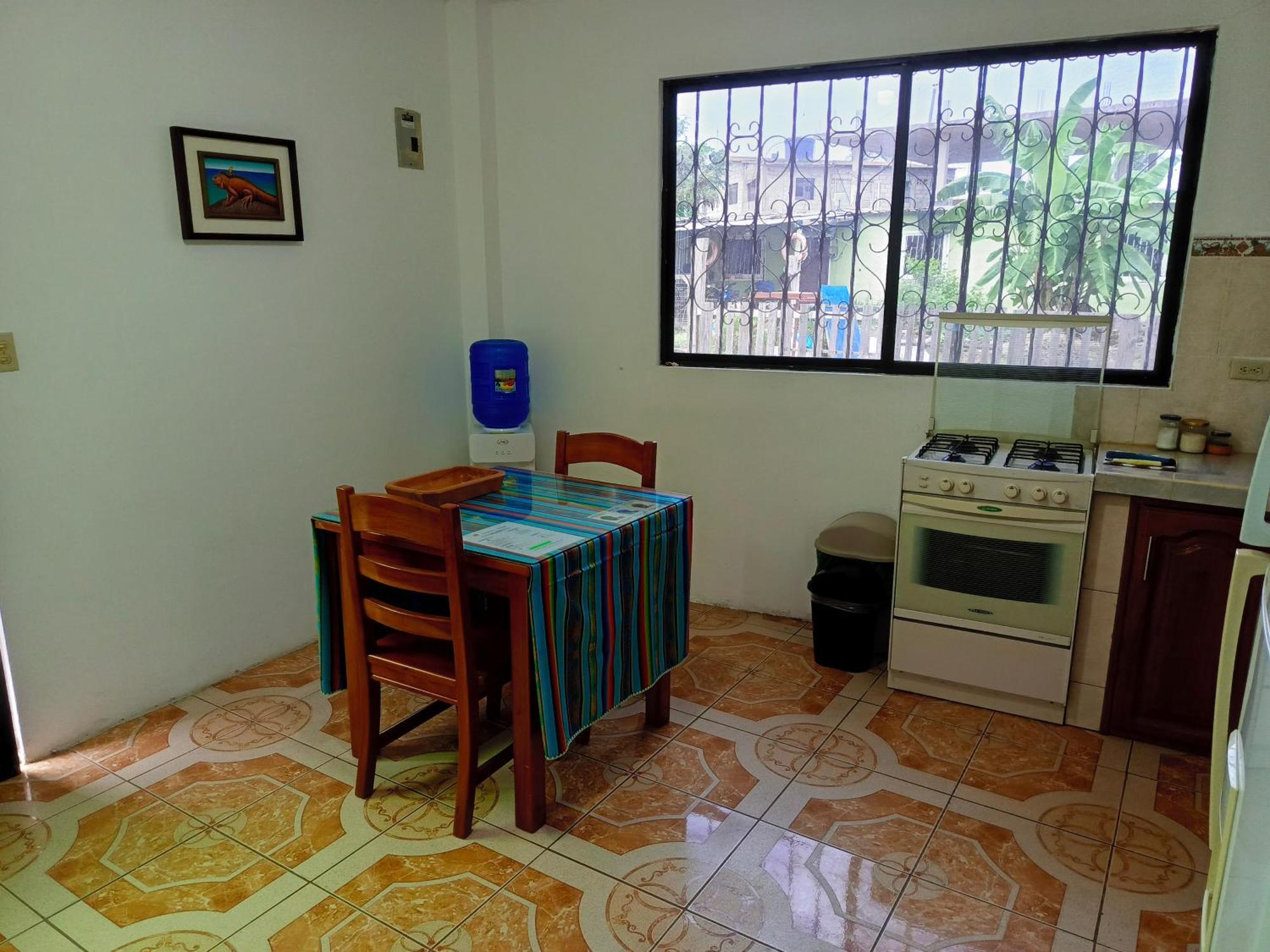 Teresita'S House Suites Con Cocina Privada Пуэрто-Бакерисо-Морено Экстерьер фото