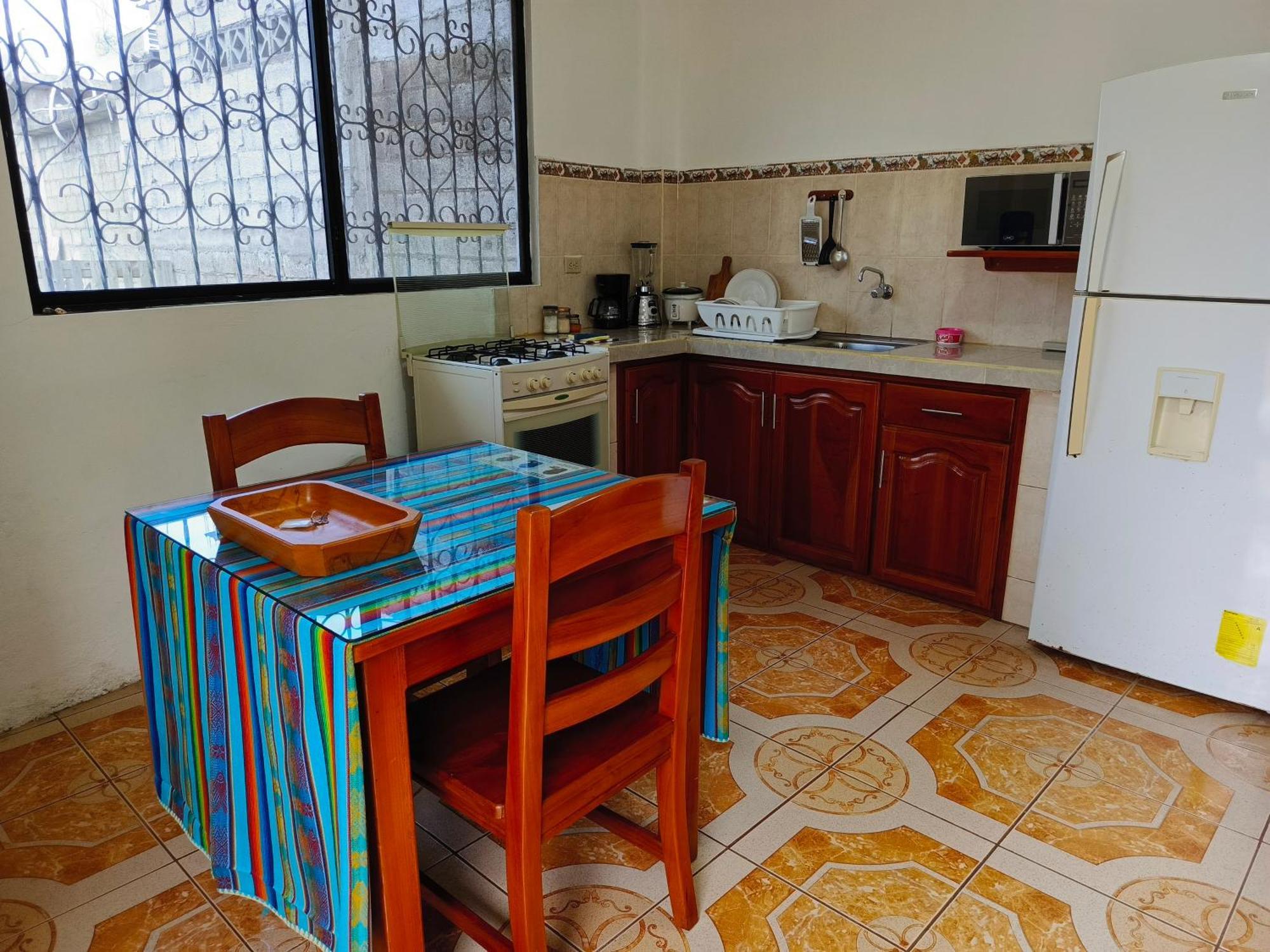 Teresita'S House Suites Con Cocina Privada Пуэрто-Бакерисо-Морено Экстерьер фото
