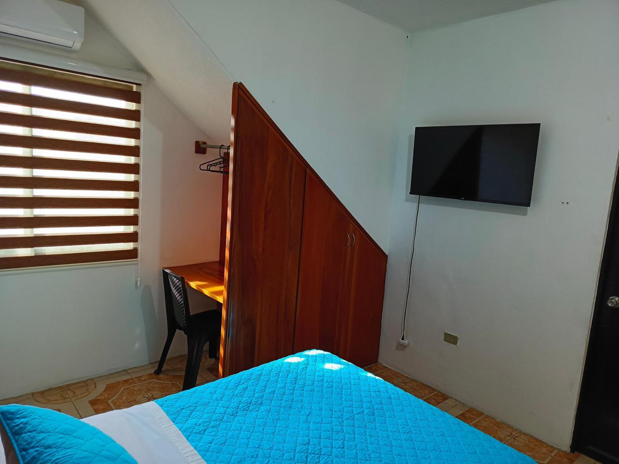 Teresita'S House Suites Con Cocina Privada Пуэрто-Бакерисо-Морено Экстерьер фото